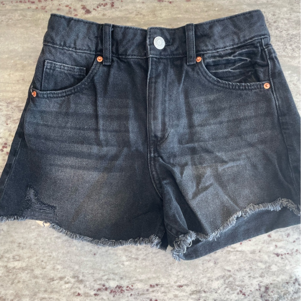 H&M Girl’s Black Jean Shorts.  Size 12.